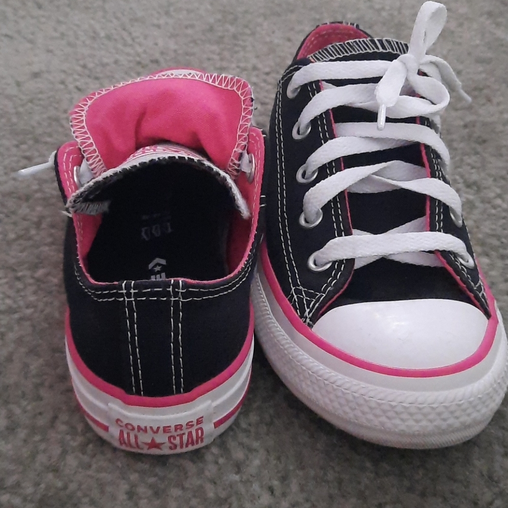 Girls Converse